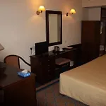Europa Plaza فندق