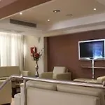 فندق Europa Plaza 3*