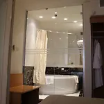 فندق Europa Plaza 3*