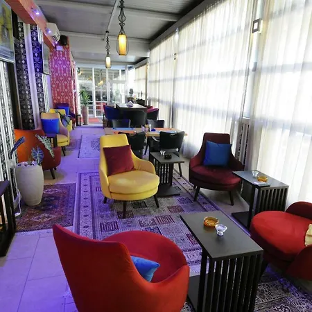 Europa Plaza فندق