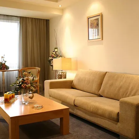 Ξενοδοχείο Europa Plaza 3*