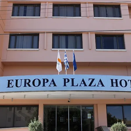 Отель Europa Plaza