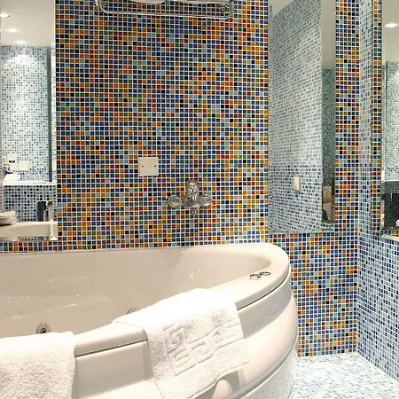 Europa Plaza 3* Никосия