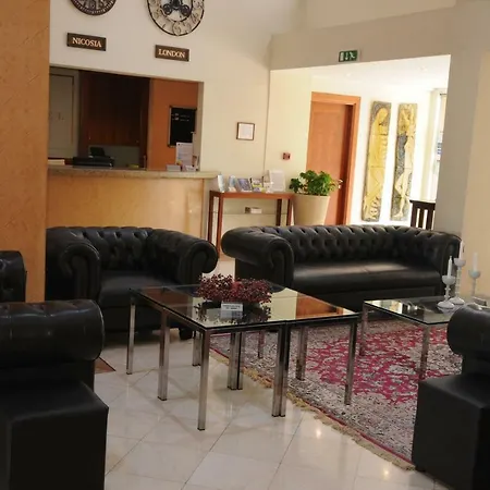 Europa Plaza Отель 3*