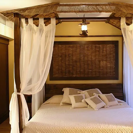 Отель Europa Plaza 3*