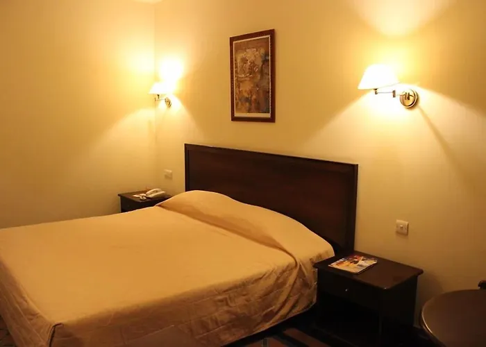 Hotell Europa Plaza 3*