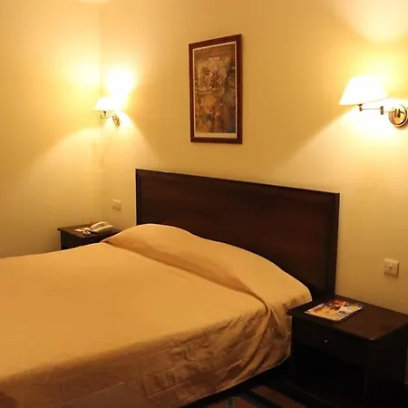 Hotel Europa Plaza 3*