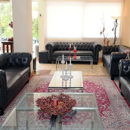 Europa Plaza Hotel 3*