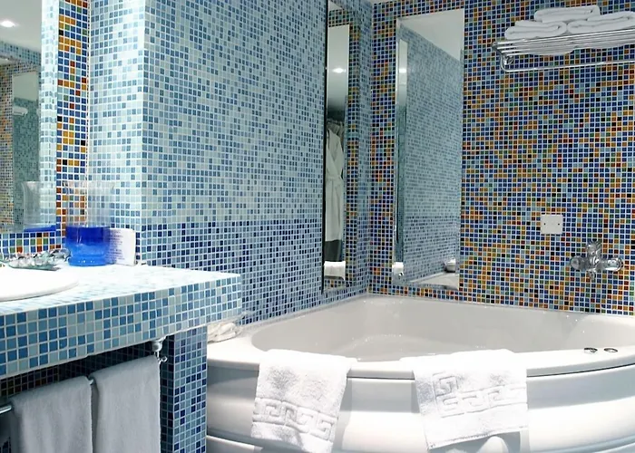 Europa Plaza Hotell 3*