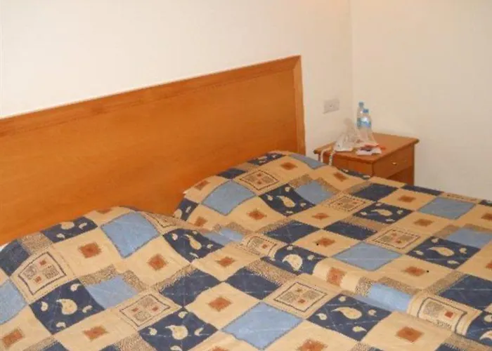 Hotell Europa Plaza 3*